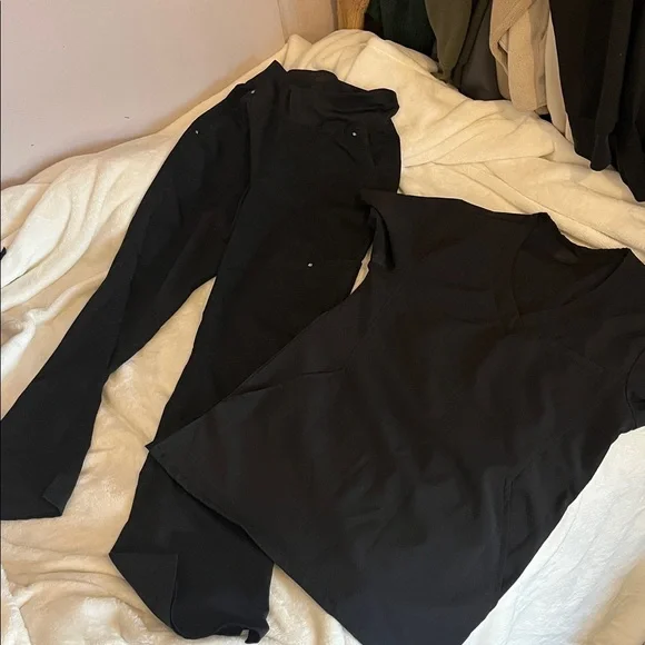 Colorful Scrub Set Collection - Picture 2 of 6